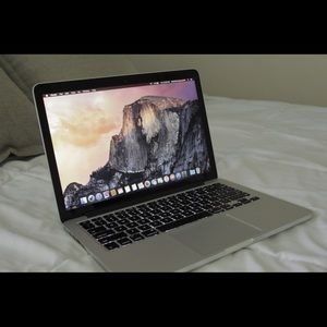 macbook pro 13”